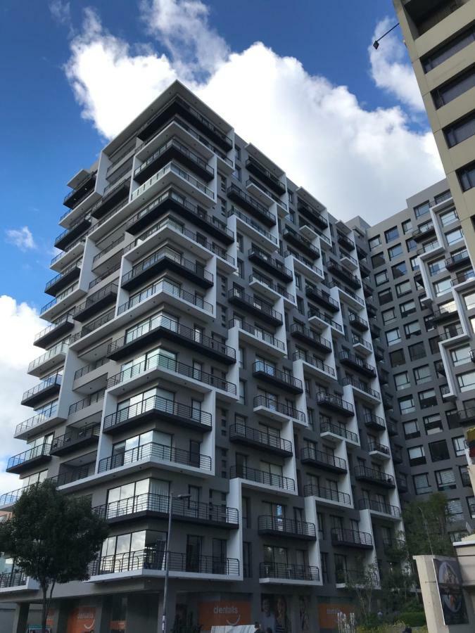 1410 Habitacion En Lujoso Departamento - Atelier Кито Экстерьер фото