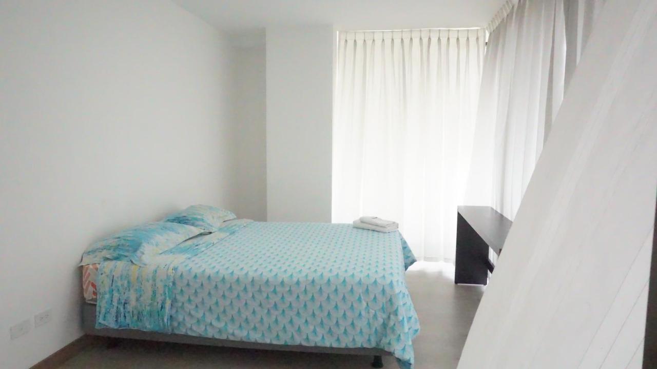 1410 Habitacion En Lujoso Departamento - Atelier Кито Экстерьер фото
