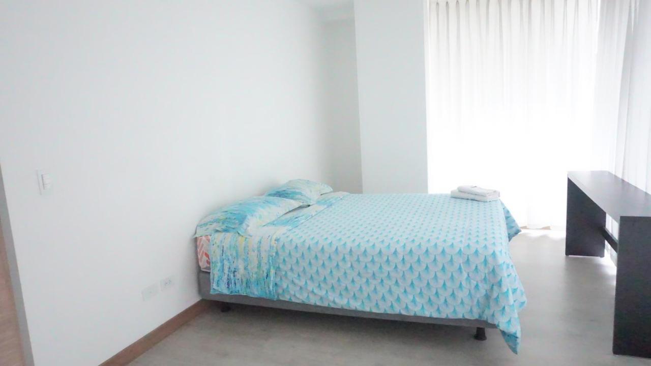 1410 Habitacion En Lujoso Departamento - Atelier Кито Экстерьер фото